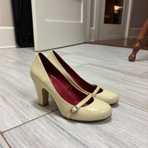 Elegant Cream Heels with Strap